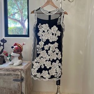 Women dress, size small. No return